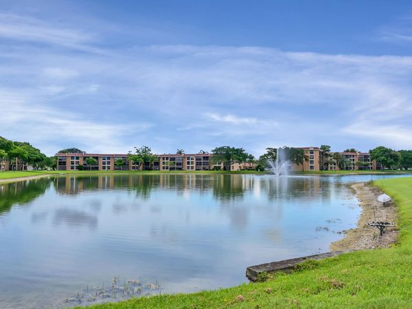 6610 Coral Lake Drive, Unit 110, Margate, FL 33063