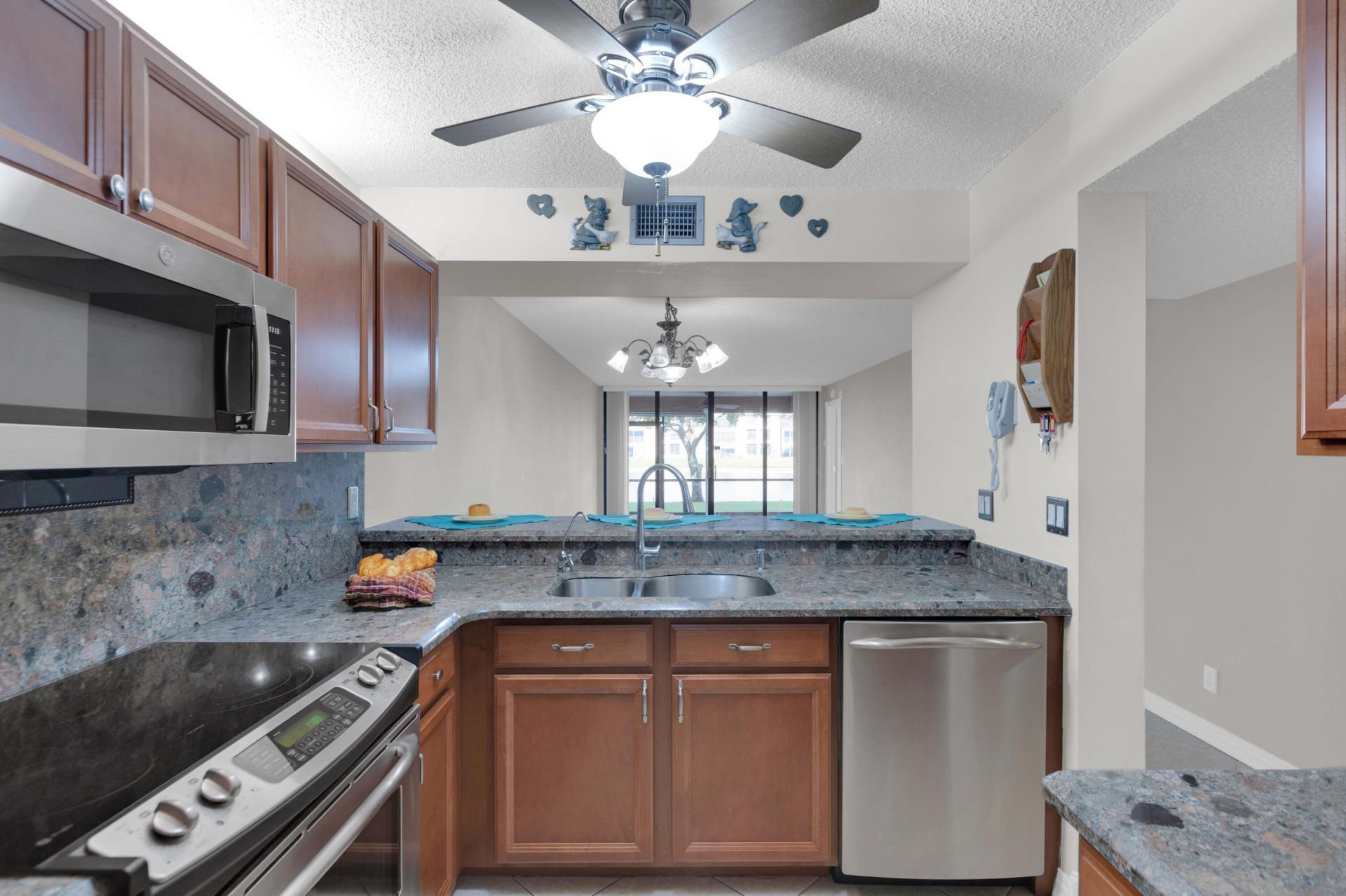 6610 Coral Lake Drive, Unit 110, Margate, FL 33063 Photo