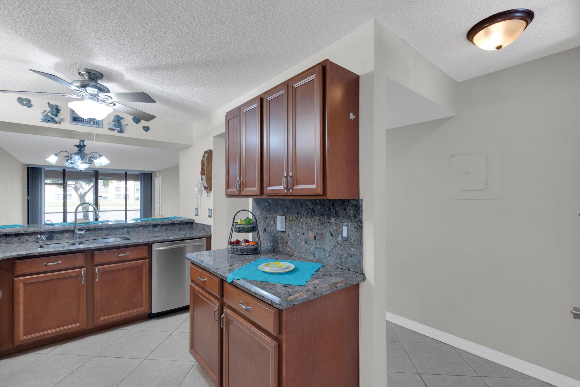 6610 Coral Lake Drive, Unit 110, Margate, FL 33063 Photo