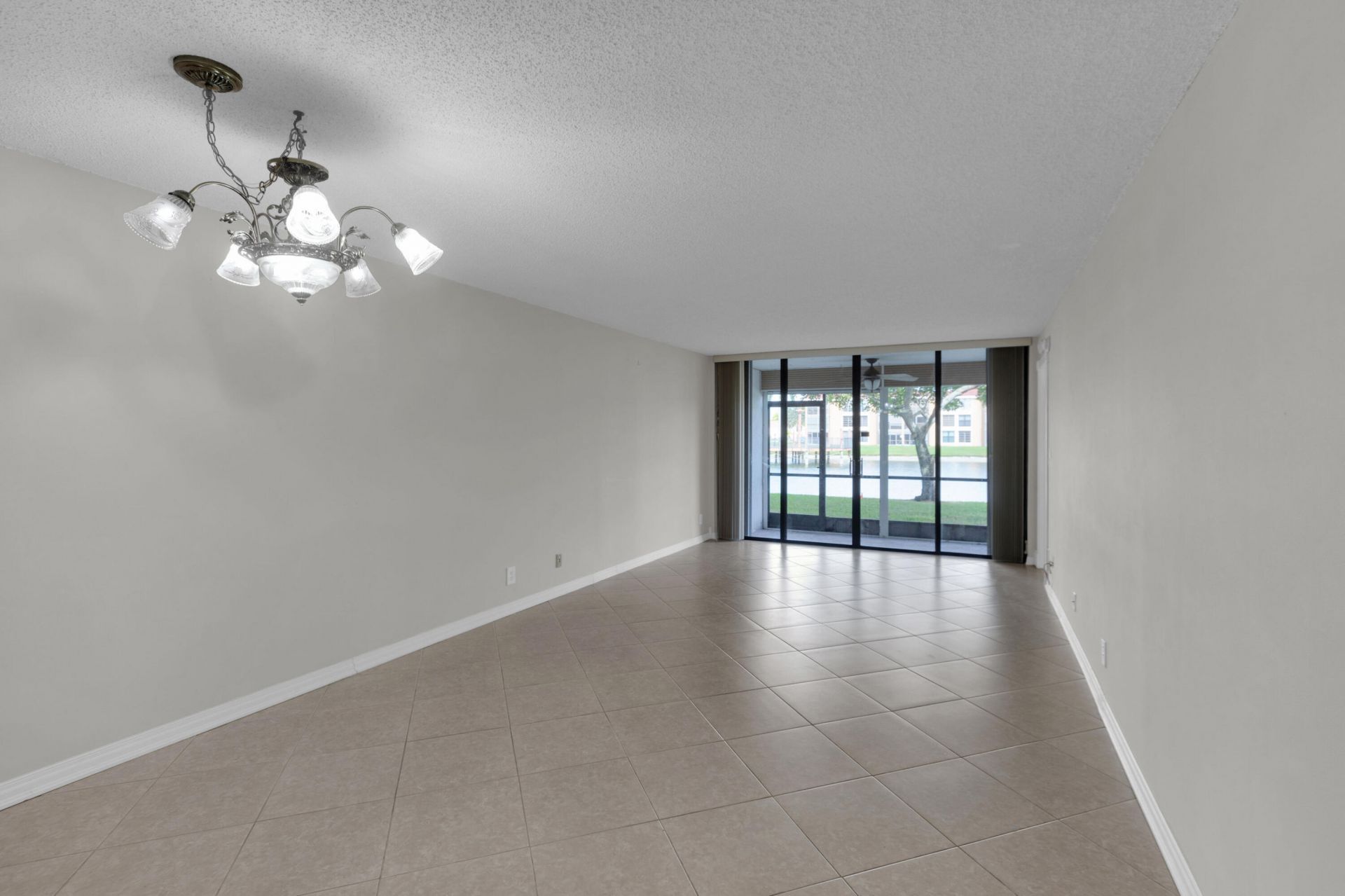 6610 Coral Lake Drive, Unit 110, Margate, FL 33063 Photo