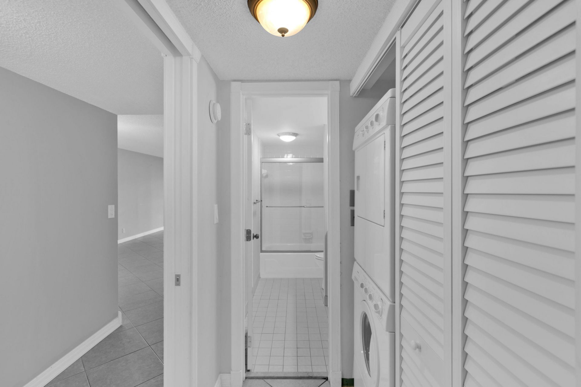 6610 Coral Lake Drive, Unit 110, Margate, FL 33063 Photo