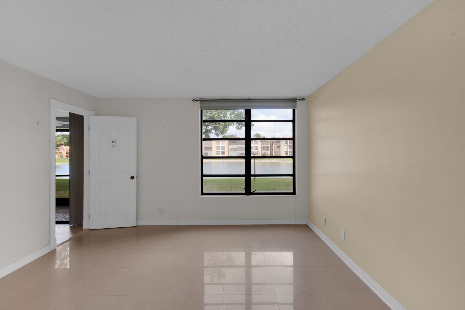 6610 Coral Lake Drive, Unit 110, Margate, FL 33063 Photo