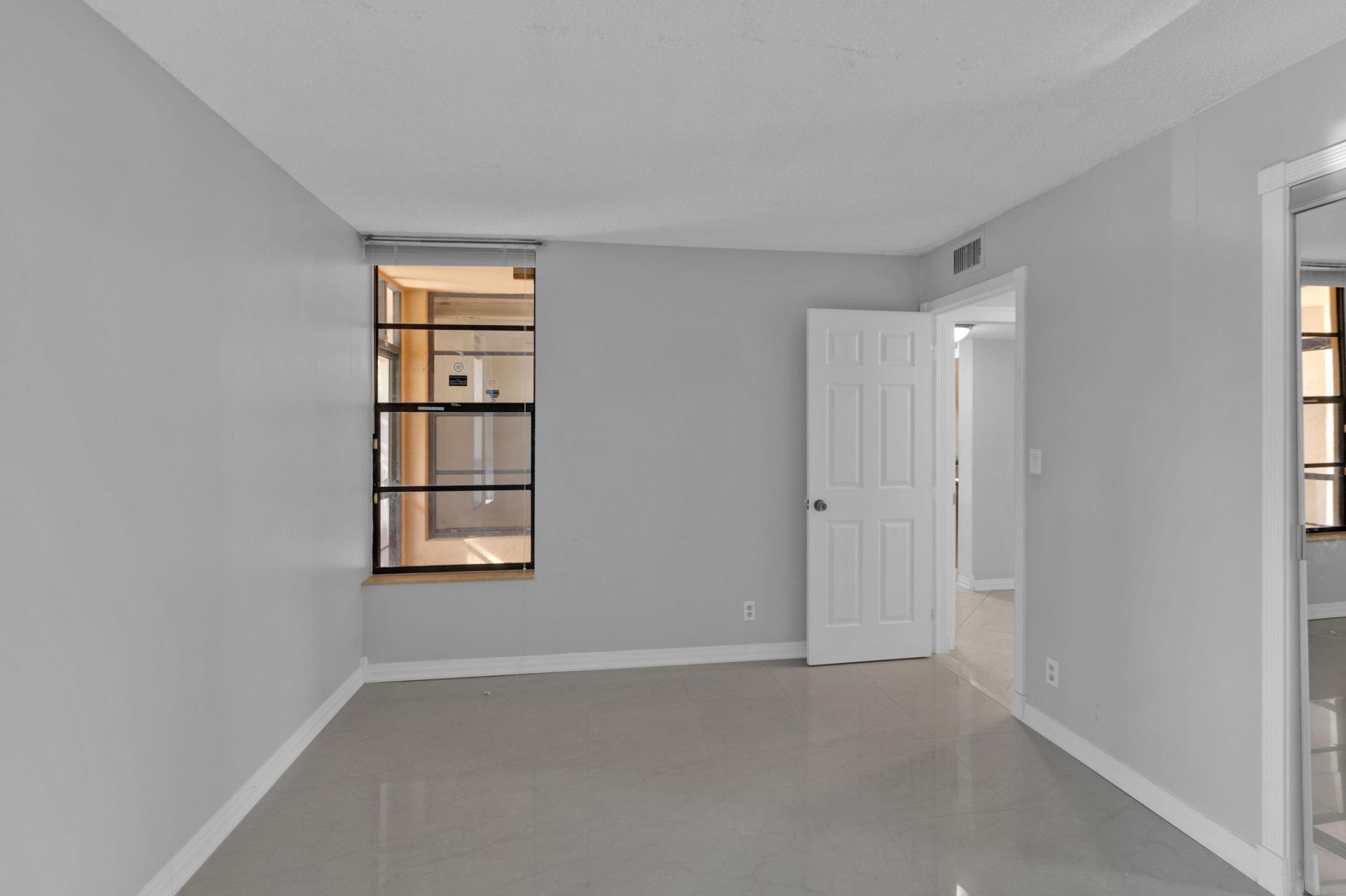 6610 Coral Lake Drive, Unit 110, Margate, FL 33063 Photo