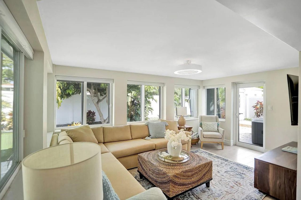 604 NE 25th Avenue, Pompano Beach, FL 33063 Photo