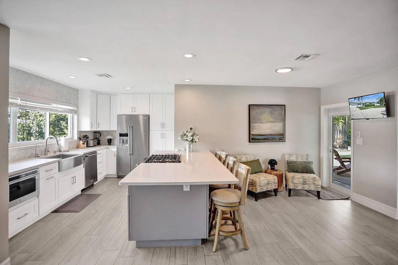 604 NE 25th Avenue, Pompano Beach, FL 33063 Photo