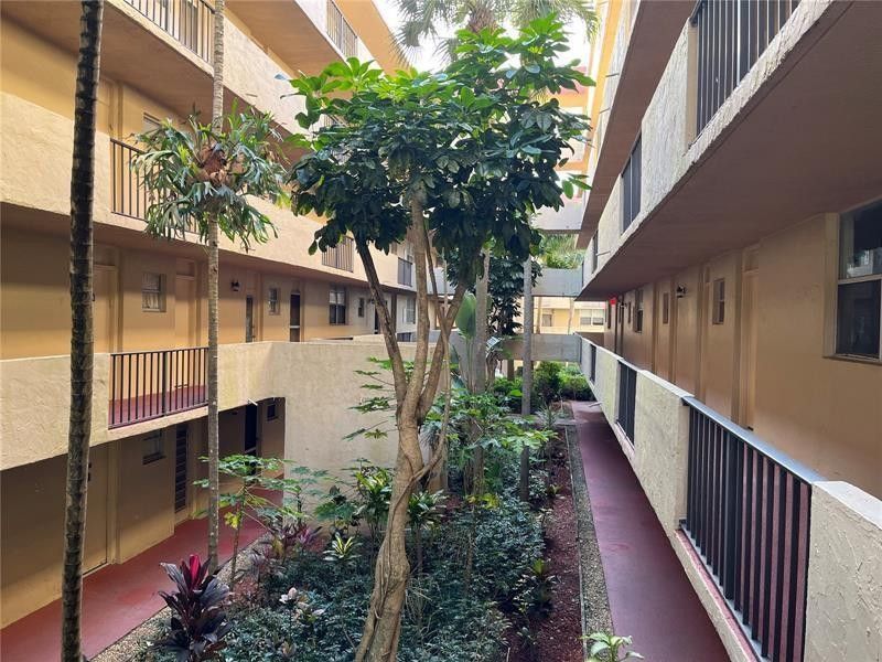 404 NW 68th Avenue, Unit 316, Plantation, FL 33317 Photo