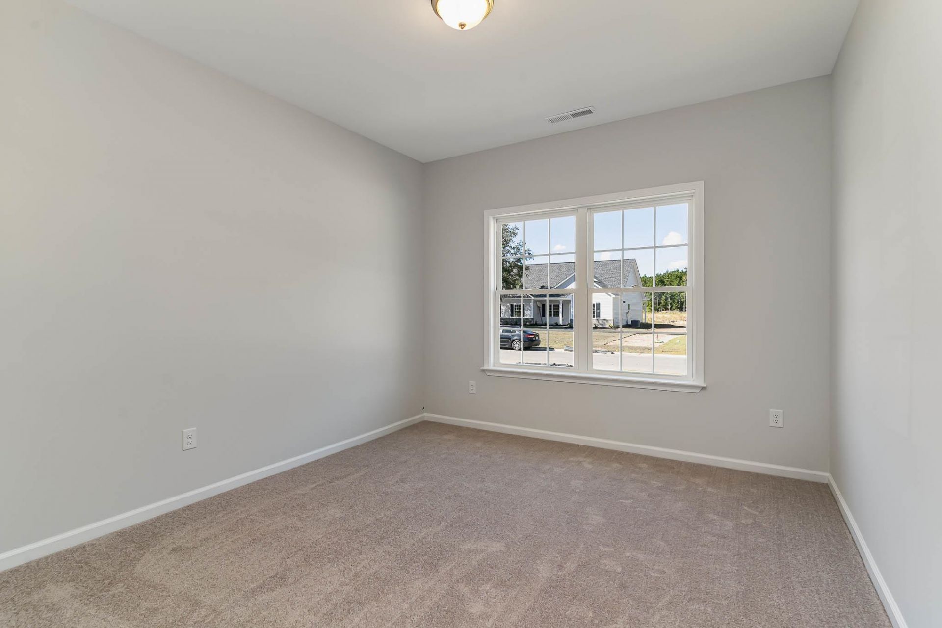 1140 Marley St. Photo 22