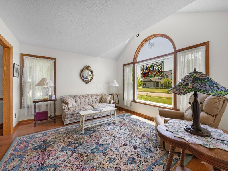 1102 Farmington Lane, Washington Court House, OH 43160 Photo 3