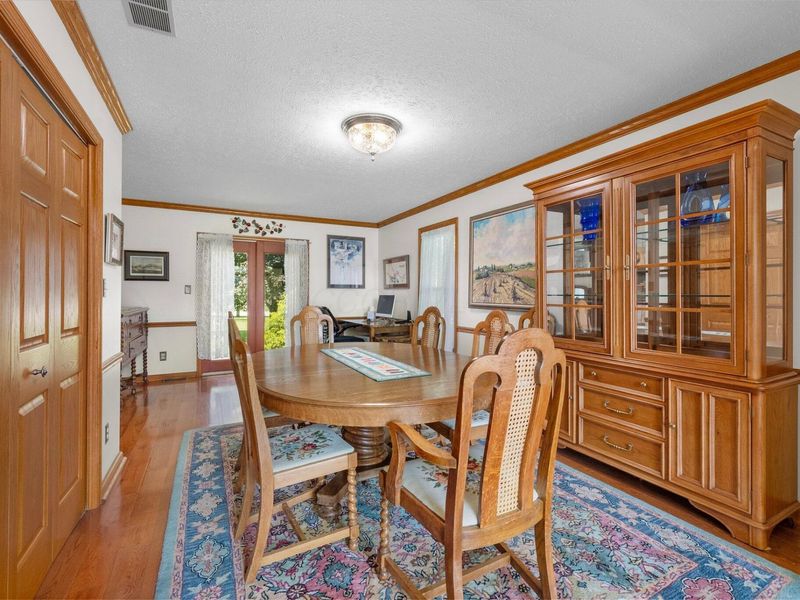 1102 Farmington Lane, Washington Court House, OH 43160 Photo 5