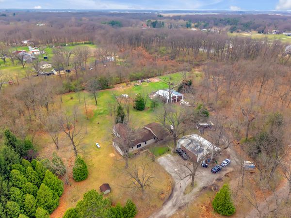 1250 E 900 N, Wheatfield, IN 46392