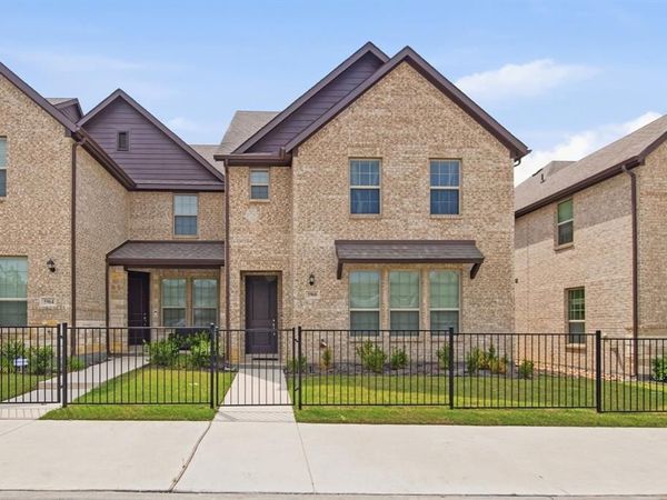 5960 Bursey Road, Watauga, TX 76148