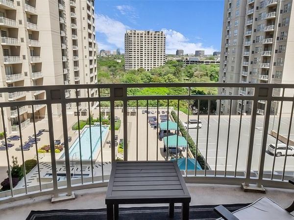 3225 Turtle Creek Boulevard, Unit 917, Dallas, TX 75219