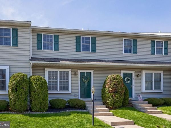 105 CANBERRA, READING, PA 19608
