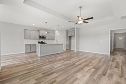 948 Woodside Dr. photo 4