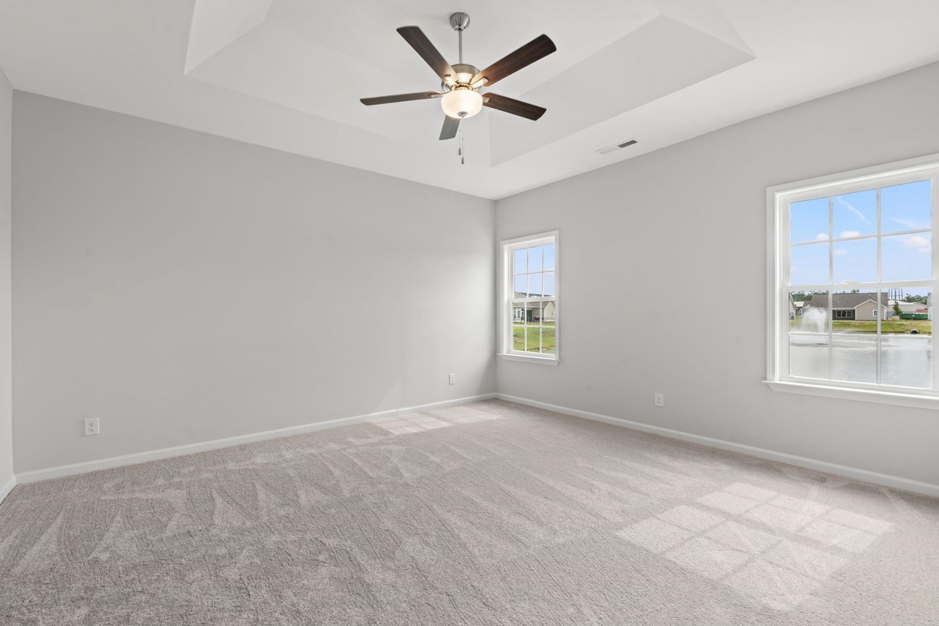 948 Woodside Dr. Photo 6