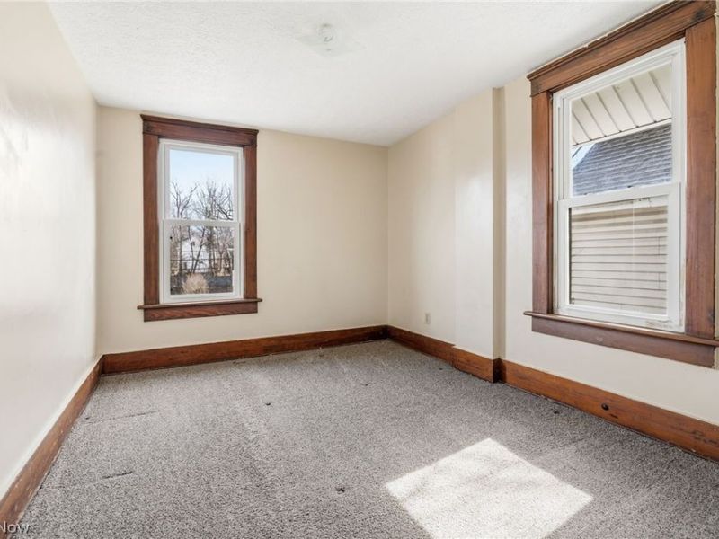 488 Alexander Street , Akron, OH 44306 Photo 13