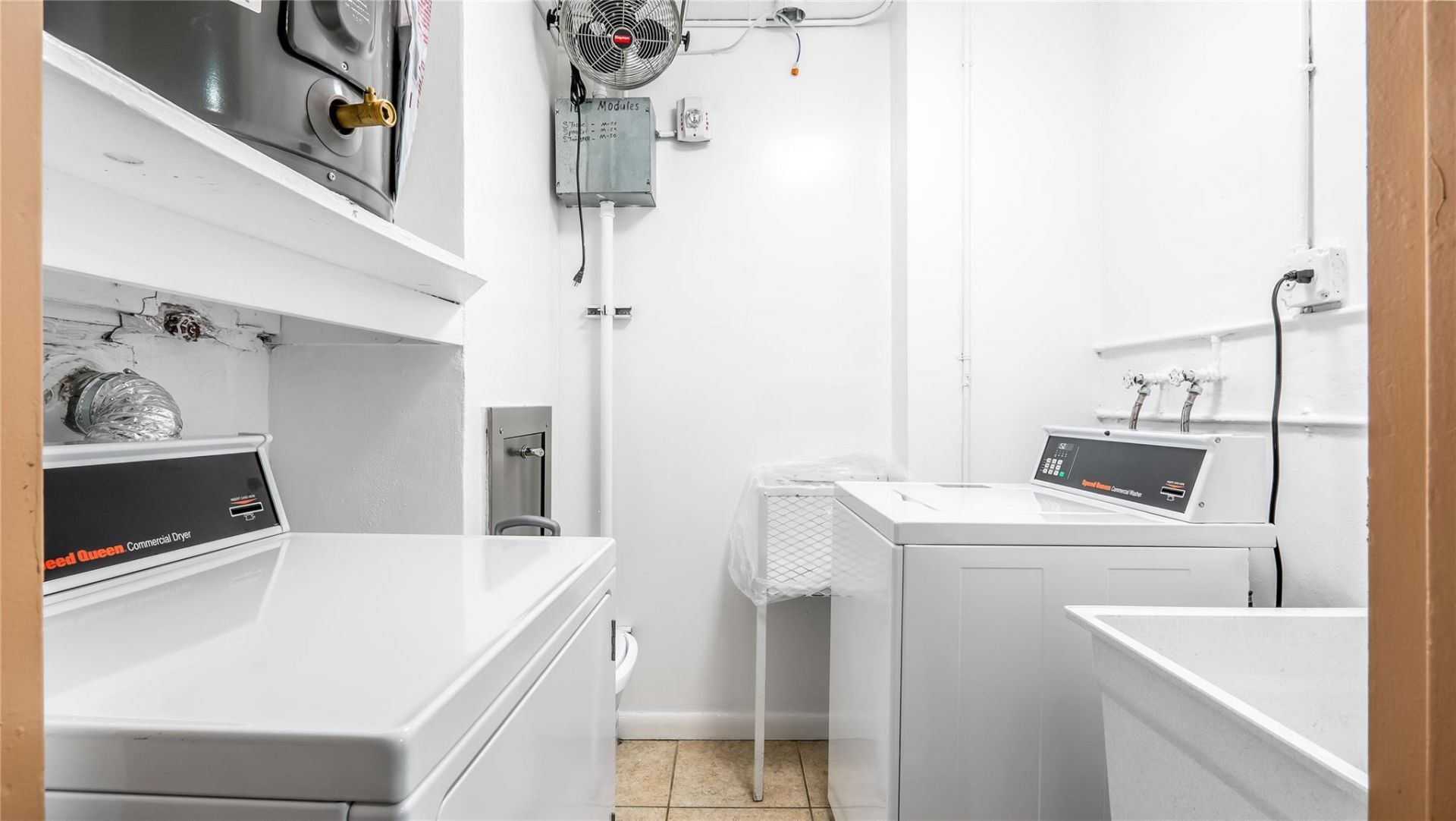 1833 S Ocean Drive, Unit 1608, Hallandale Beach, FL 33009 Photo