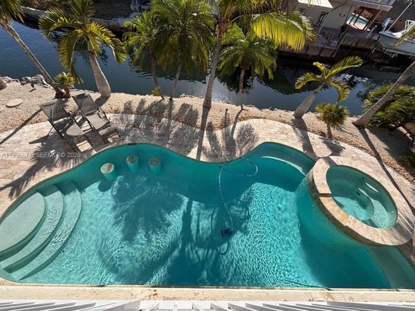 201 Wildwood Cir, Key Largo, FL 33037