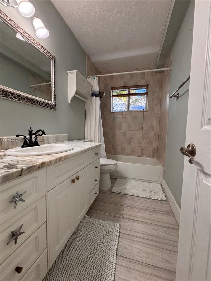 201 Wildwood Cir, Key Largo, FL 33037 Photo