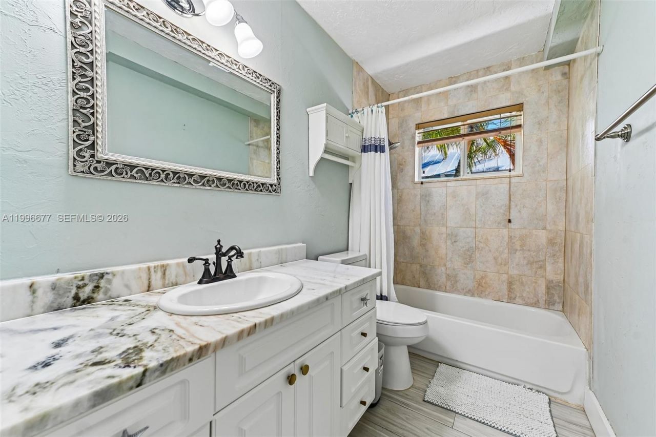 201 Wildwood Cir, Key Largo, FL 33037 Photo