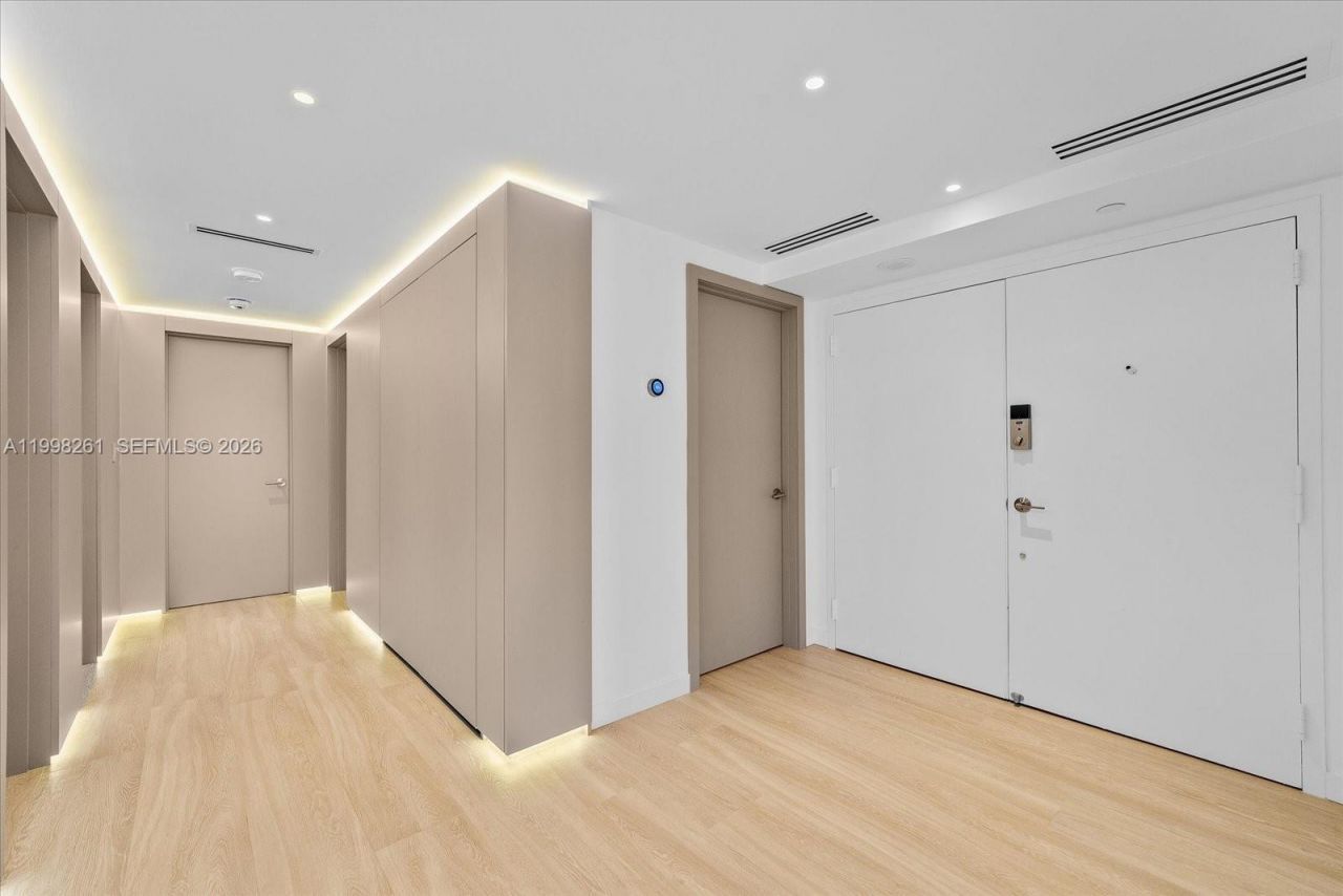 199 Ocean Lane Dr, Unit 1001, Key Biscayne, FL 33149 Photo