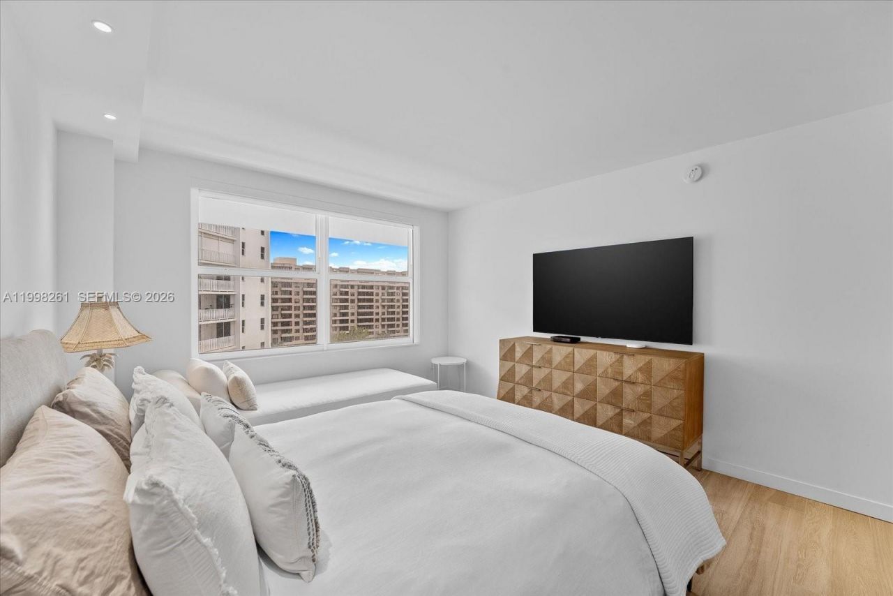 199 Ocean Lane Dr, Unit 1001, Key Biscayne, FL 33149 Photo