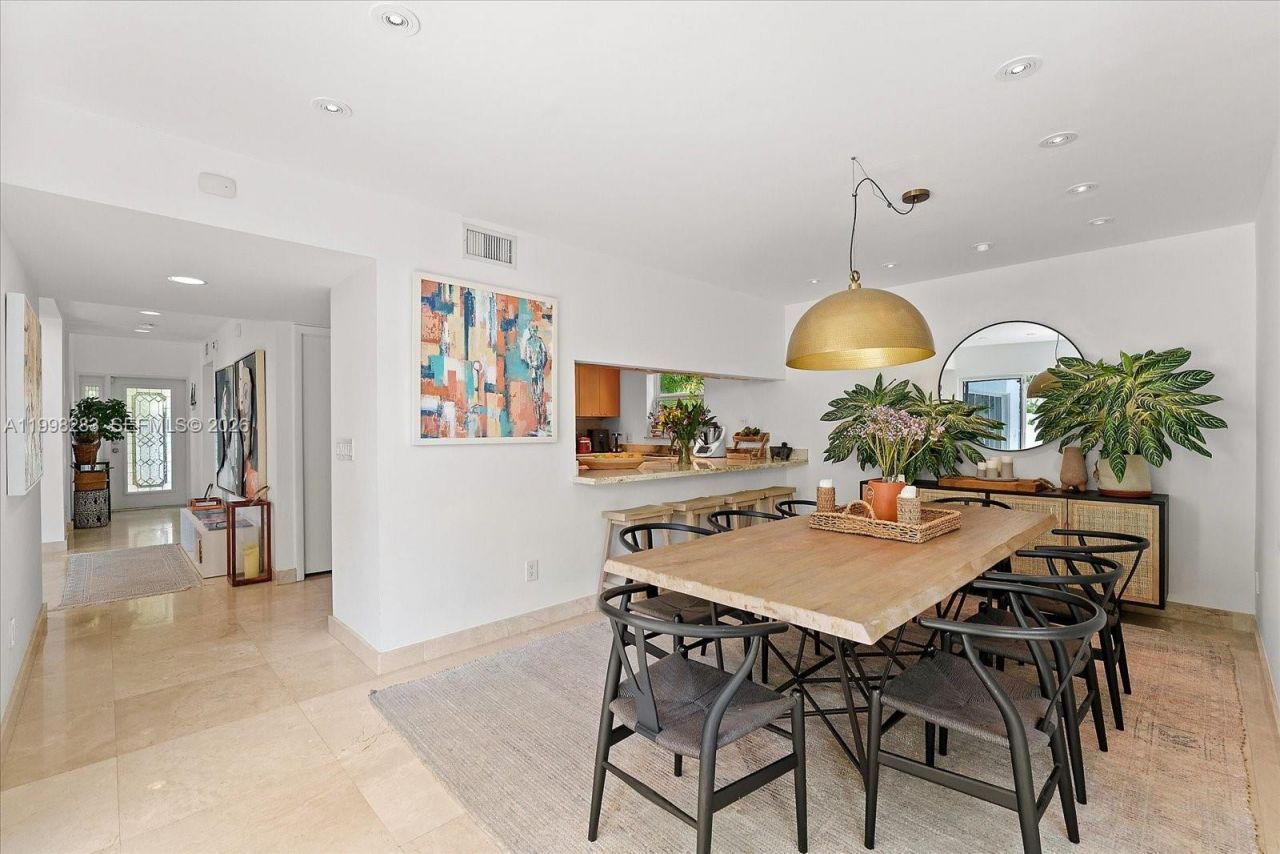 2721 SW 22nd Ave, Unit A, Miami, FL 33133 Photo