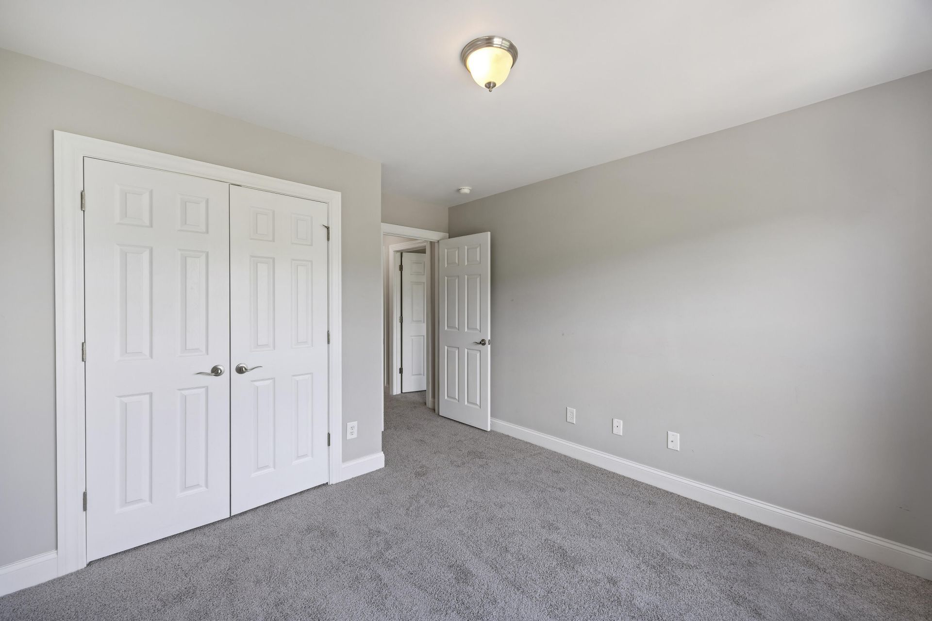 9019 Parlor Drive Photo 19