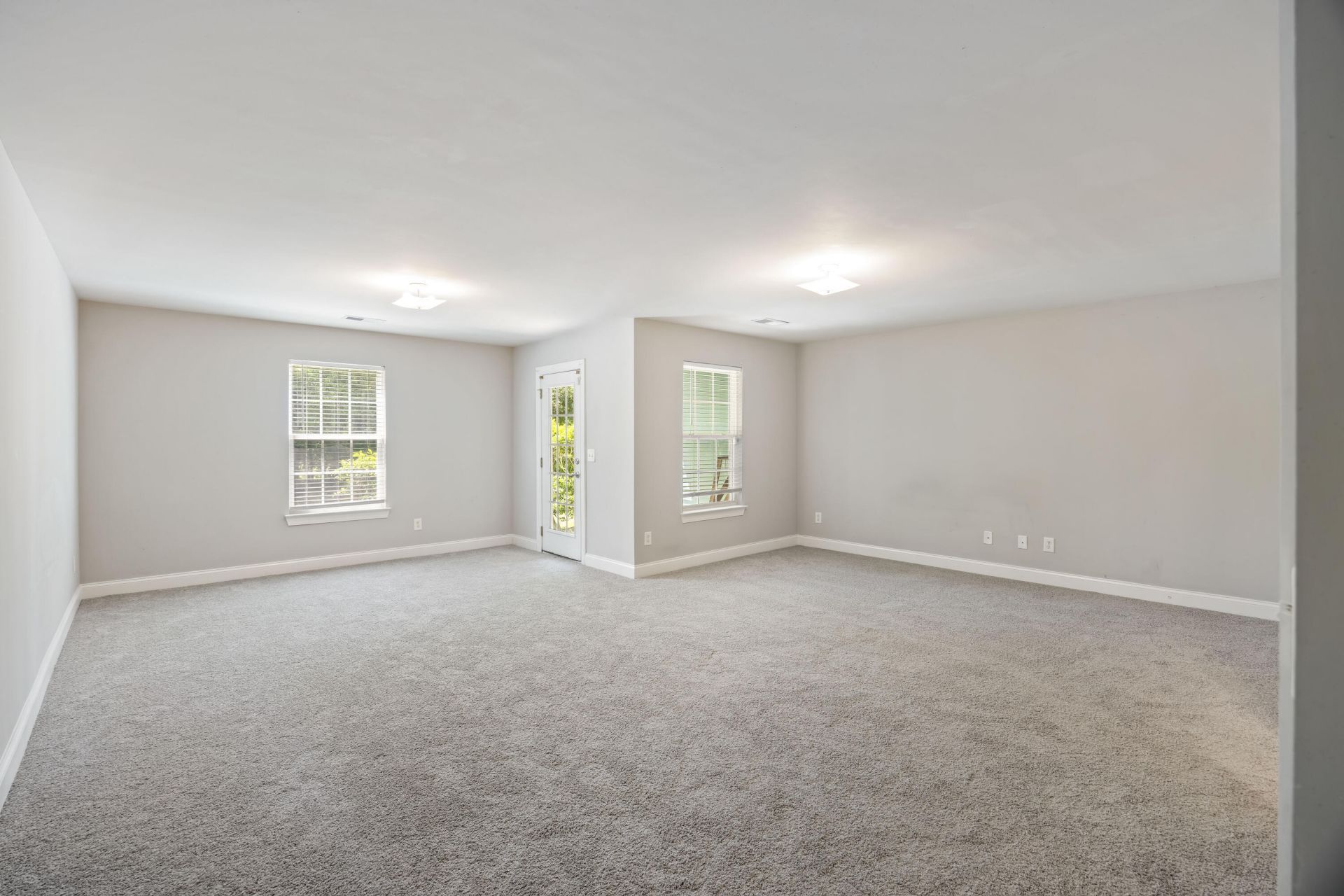 9019 Parlor Drive Photo 22