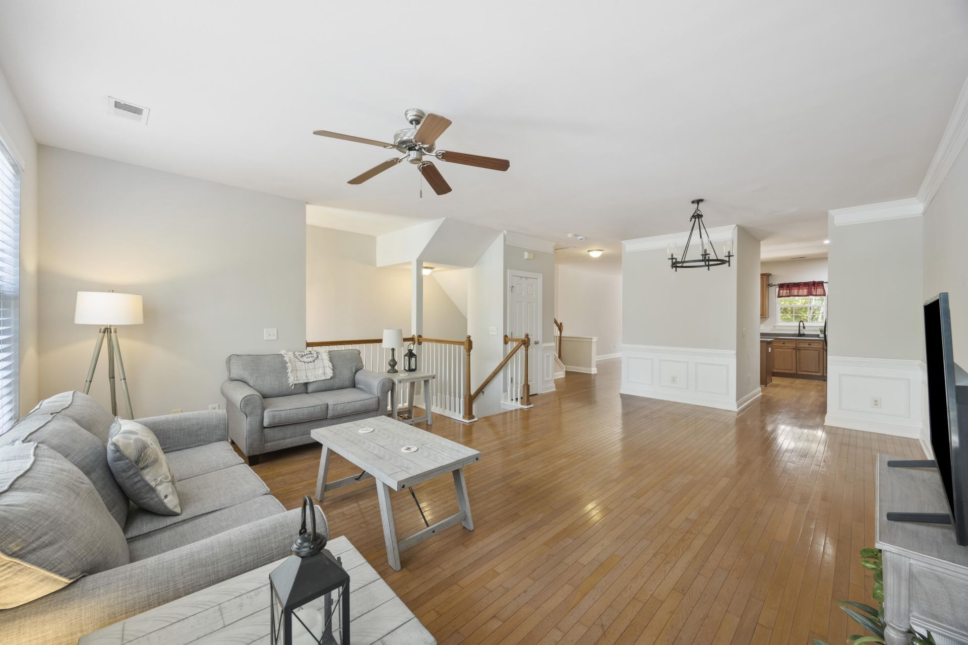 9019 Parlor Drive Photo 4
