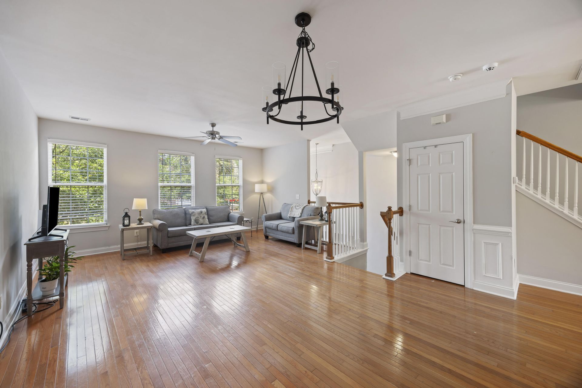 9019 Parlor Drive Photo 6