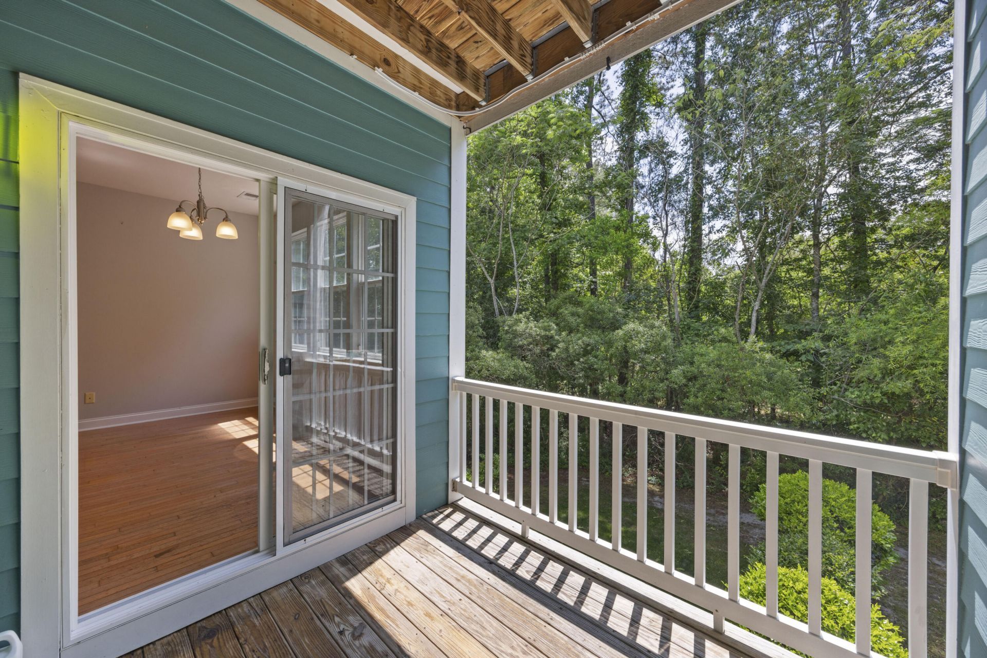 9019 Parlor Drive Photo 8