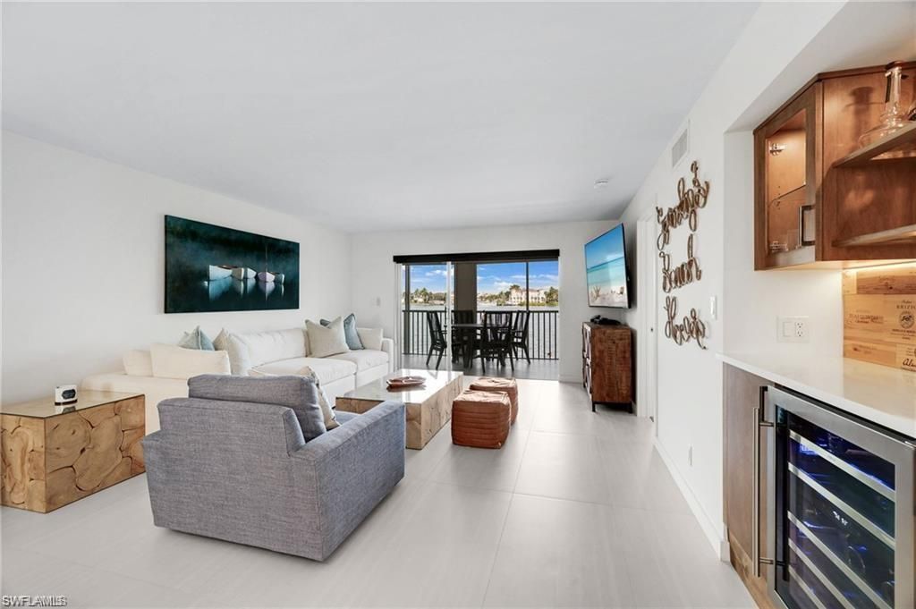 9486 Gulf Shore Dr, Unit A101, Naples, FL 34108 Photo