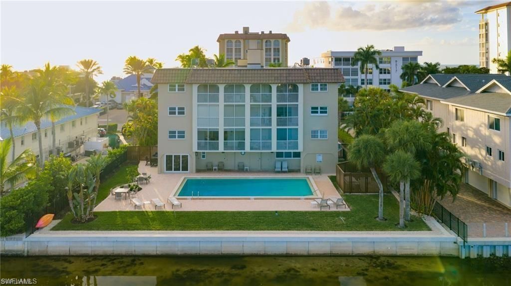 9486 Gulf Shore Dr, Unit A101, Naples, FL 34108 Photo