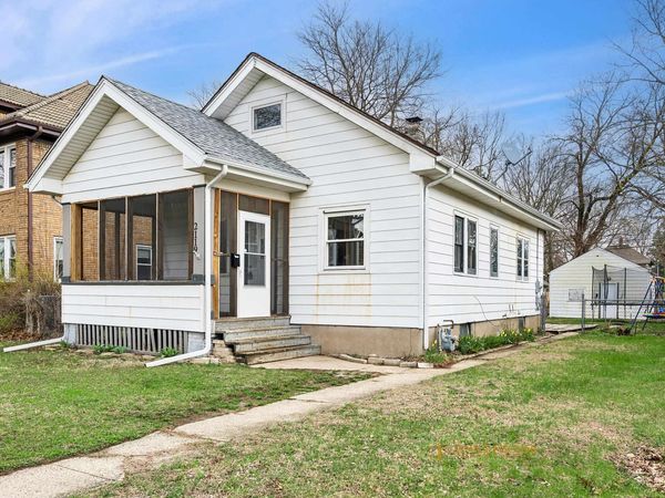 2119 Douglas Street, ROCKFORD, IL 61103