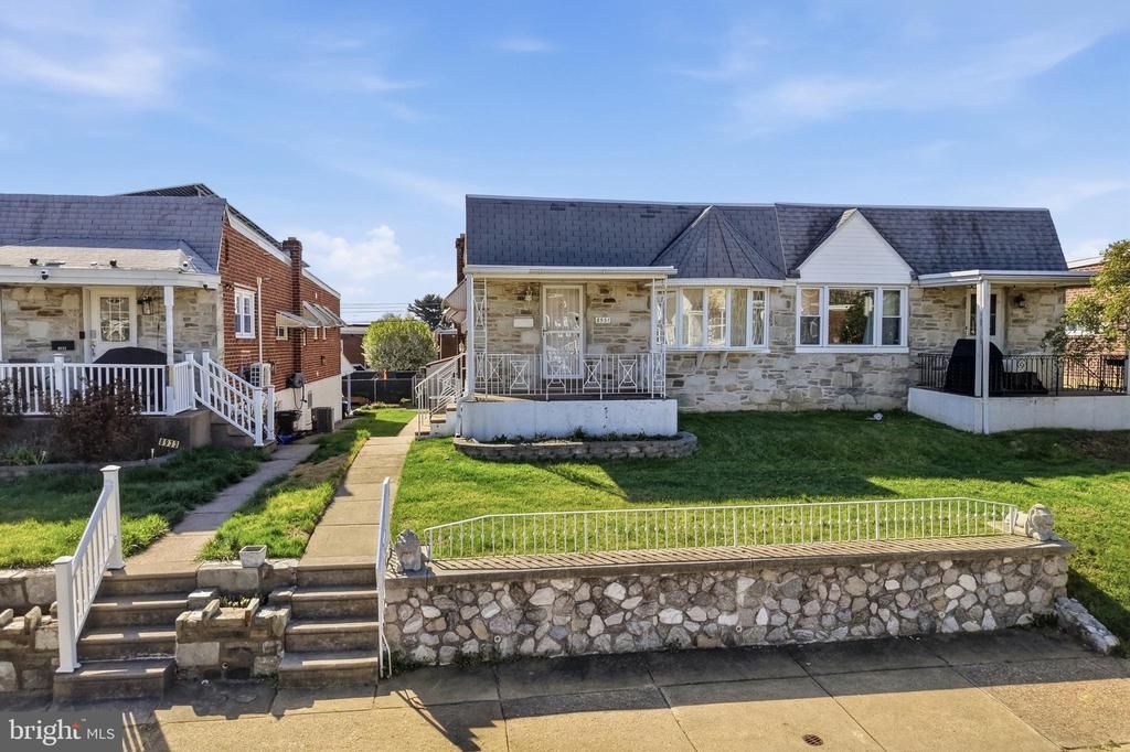 8931 Leonard Street, Philadelphia, PA 19152 Main Photo