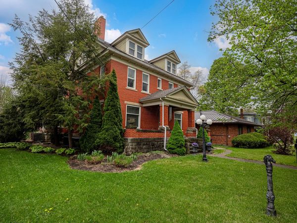 217 W High Street, Mount Gilead, OH 43338