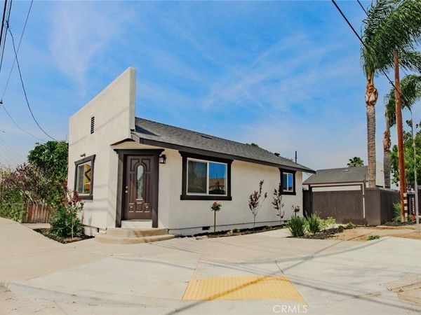 957 CENTER Street , Riverside, CA 92507