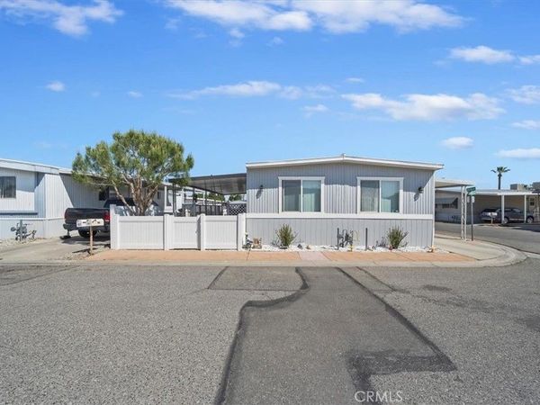 15252 Seneca , Unit 100, Victorville, CA 92392