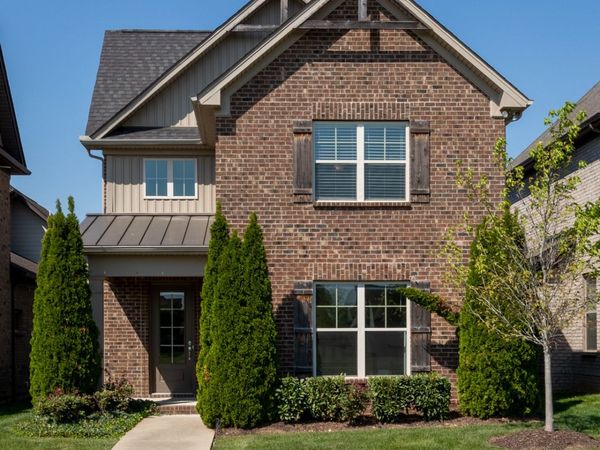 1068 Ambling Way, Gallatin, TN 37066