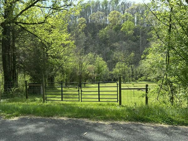 6002 Wet Mill Creek Rd , Celina, TN 38551