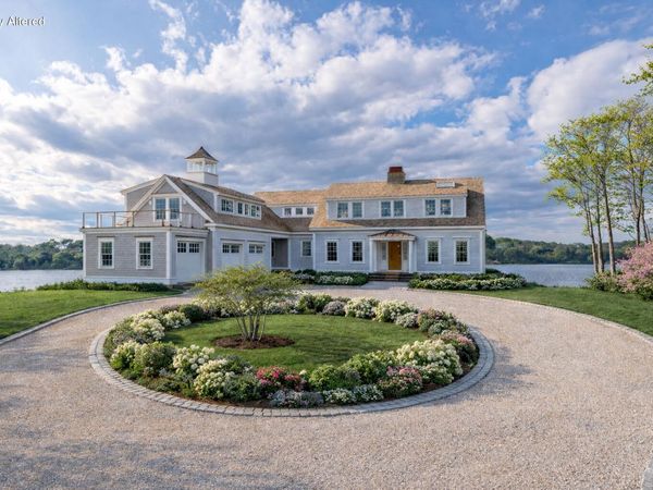 157 Bridge Street , Chatham, MA 02633