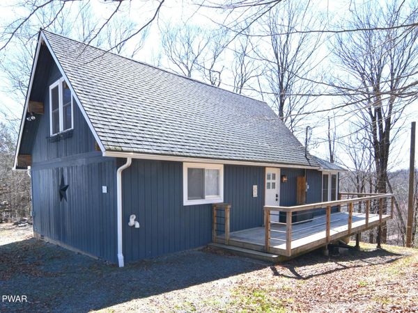 122 Ruffed Grouse Drive, Greentown, PA 18426