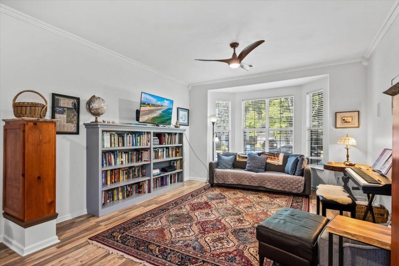 5411 Woodbreeze Drive Photo 11