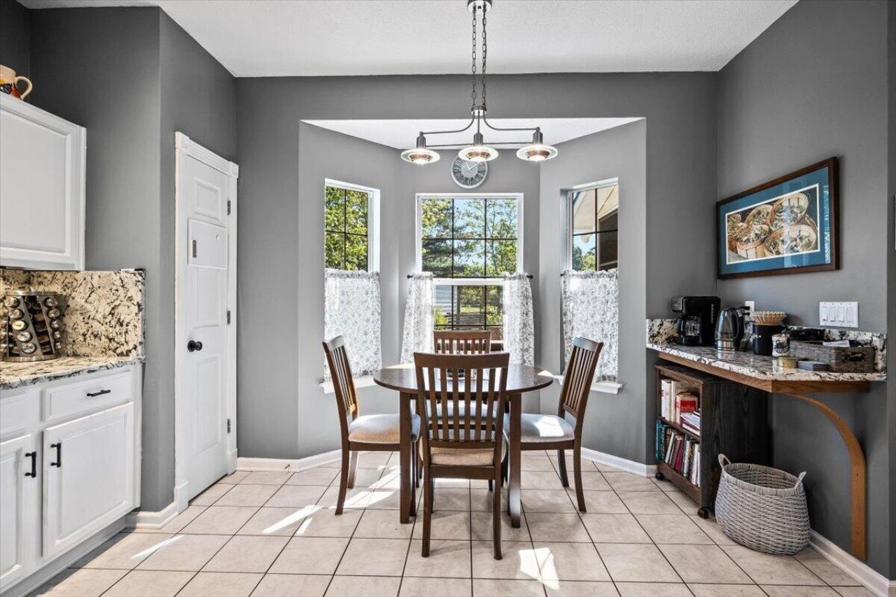 5411 Woodbreeze Drive Photo 15