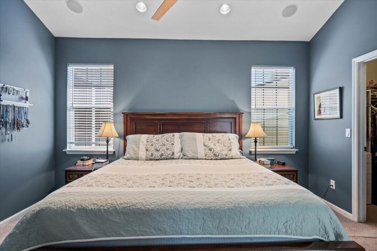 5411 Woodbreeze Drive Photo 22