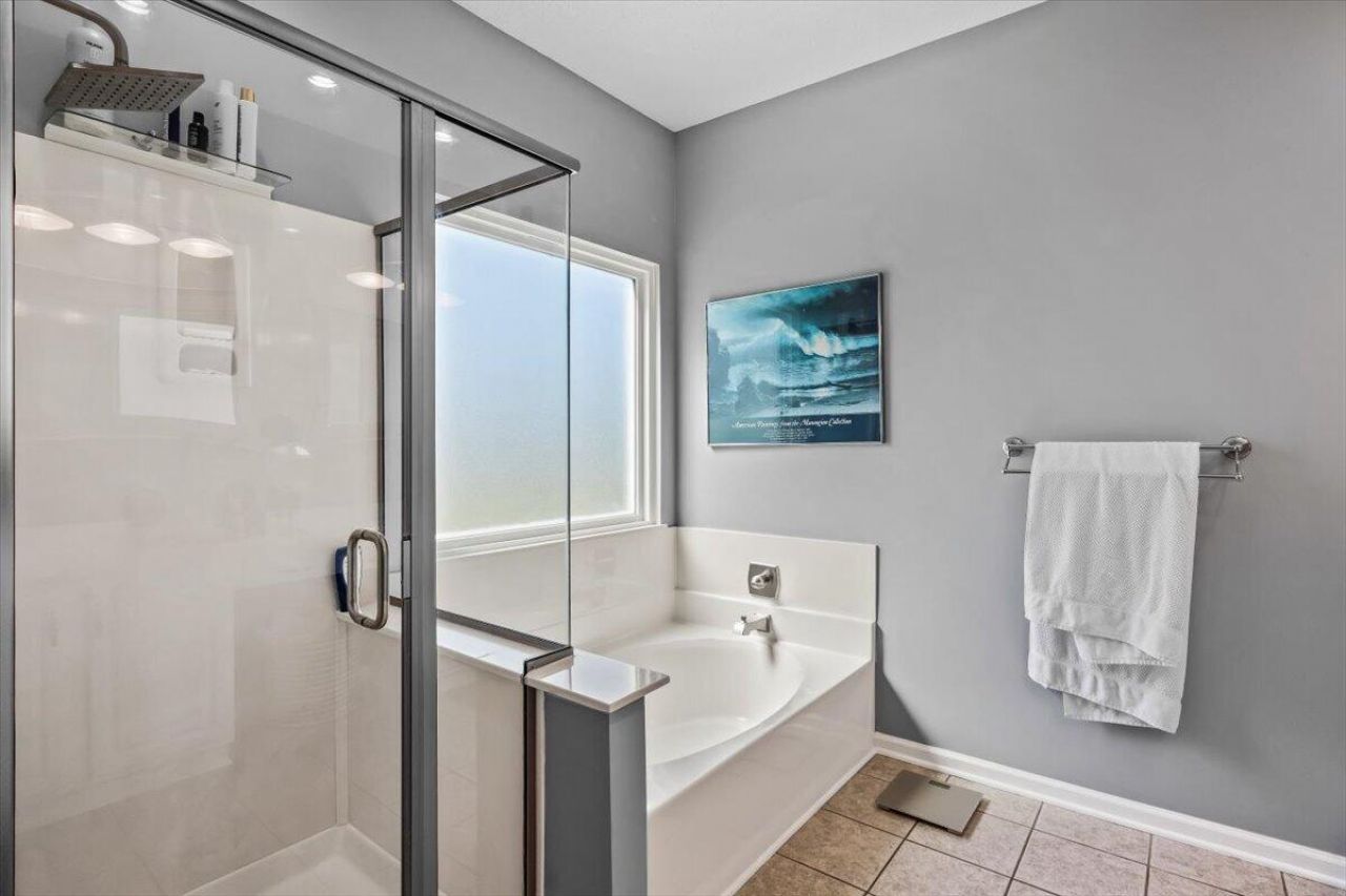 5411 Woodbreeze Drive Photo 25