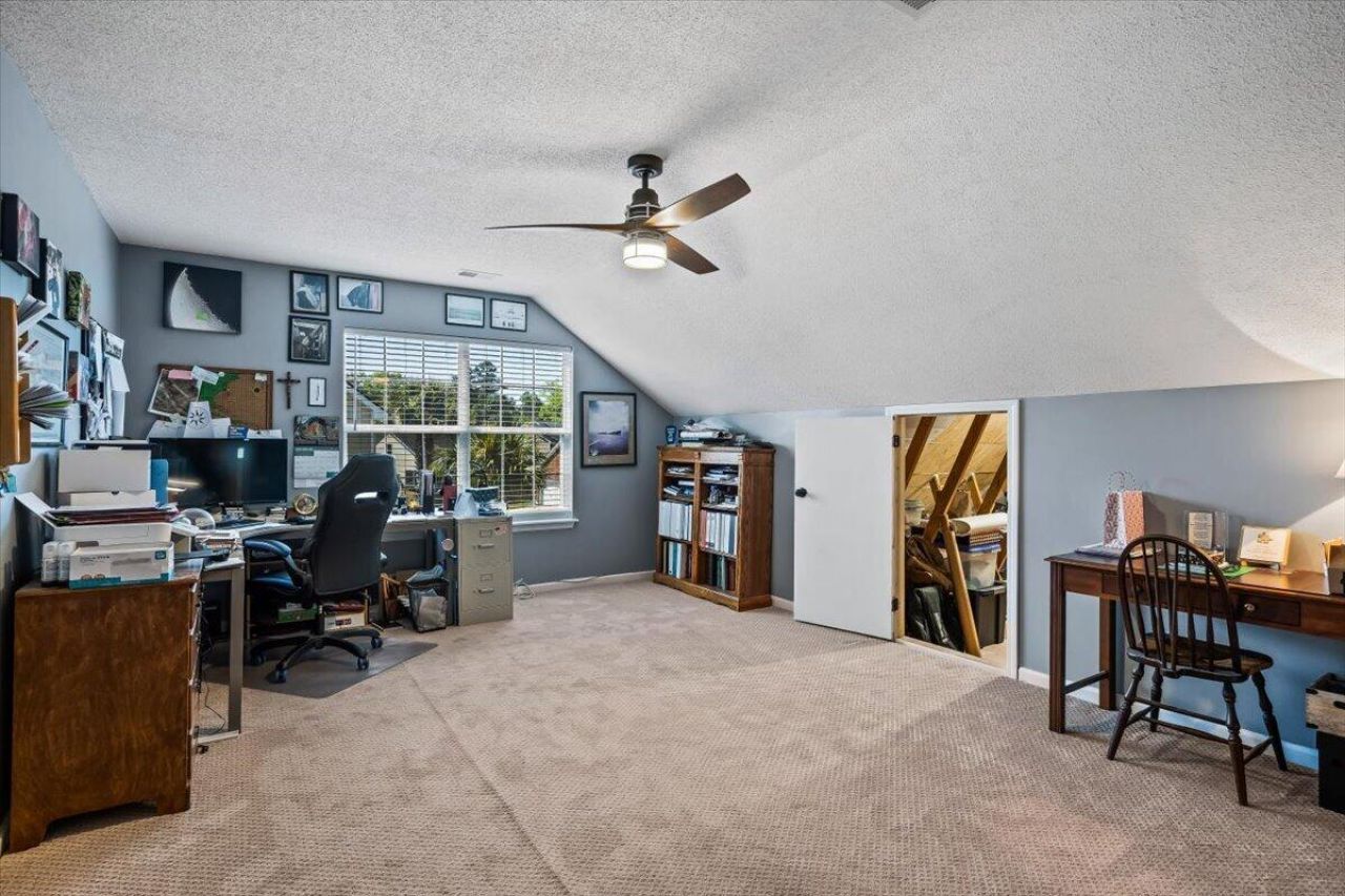 5411 Woodbreeze Drive Photo 31