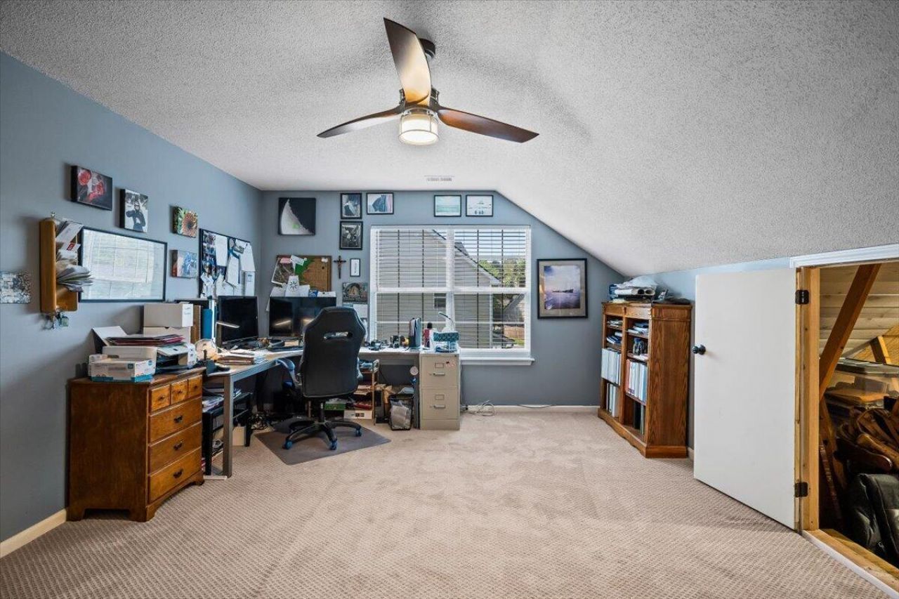 5411 Woodbreeze Drive Photo 32