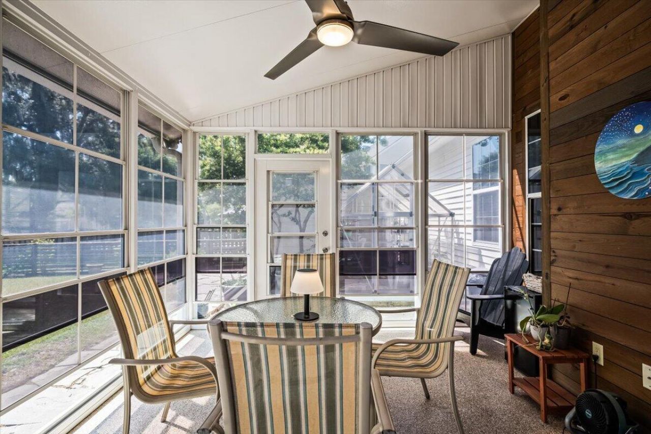 5411 Woodbreeze Drive Photo 38